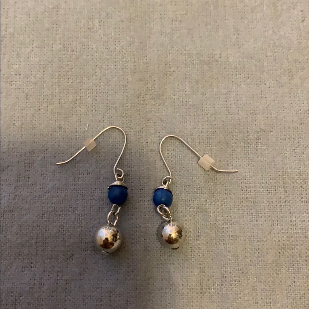 Dangle earrings